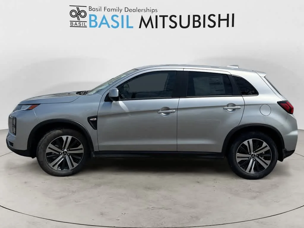 New 2027 Alloy Silver Metallic Mitsubishi ES image 6