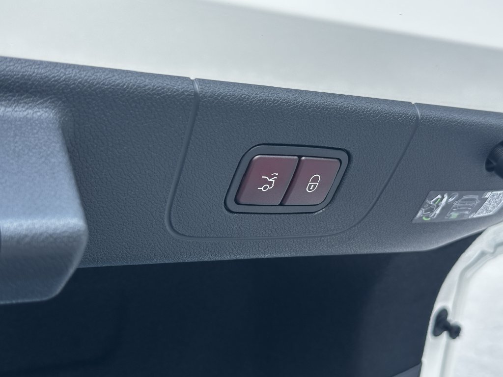 New 2027 Polar White Mercedes-Benz CLA 220 Hybrid image 58