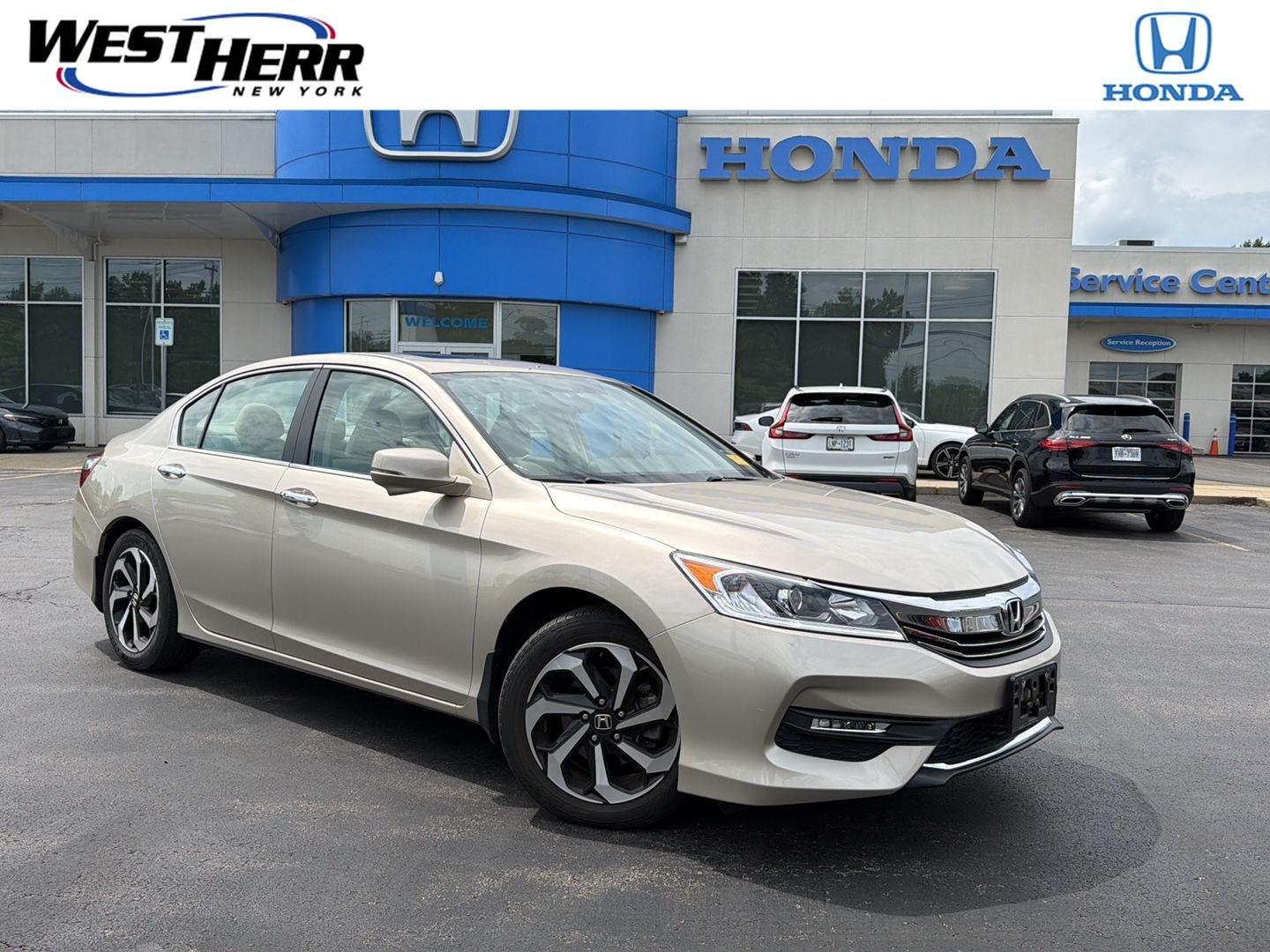 Used 2017 Modern Steel Metallic Honda EX image 1