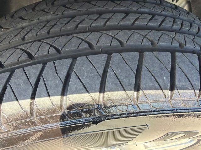 Used 2014 Tungsten Metallic Chevrolet LT image 9