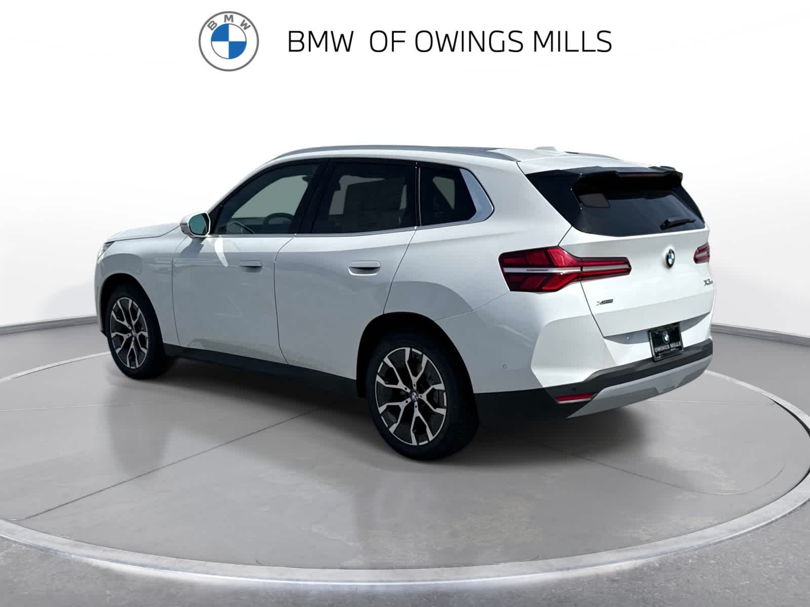 New 2026 Mineral White Metallic BMW 30 xDrive image 6