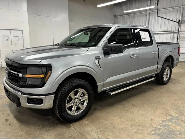 Used 2025 Silver Ford XLT image 3