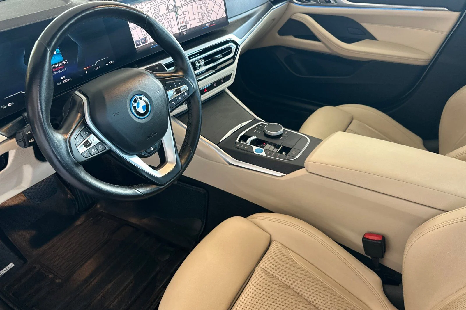 Used 2023 White Metallic BMW eDrive35 image 7
