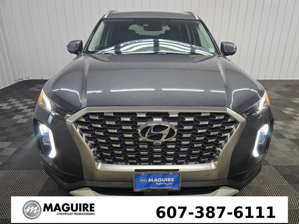 Used 2022 Gy Hyundai Limited image 8