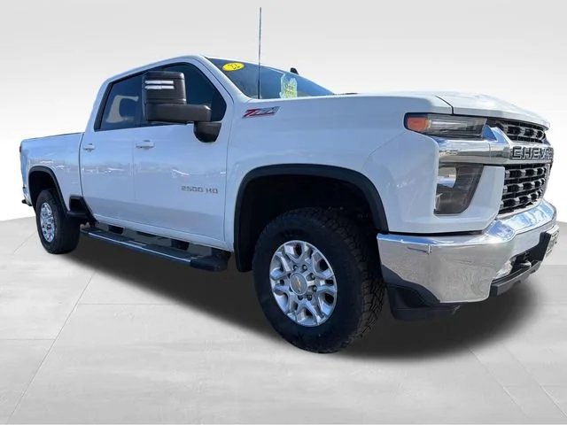Used 2022 Summit White Chevrolet LT image 9