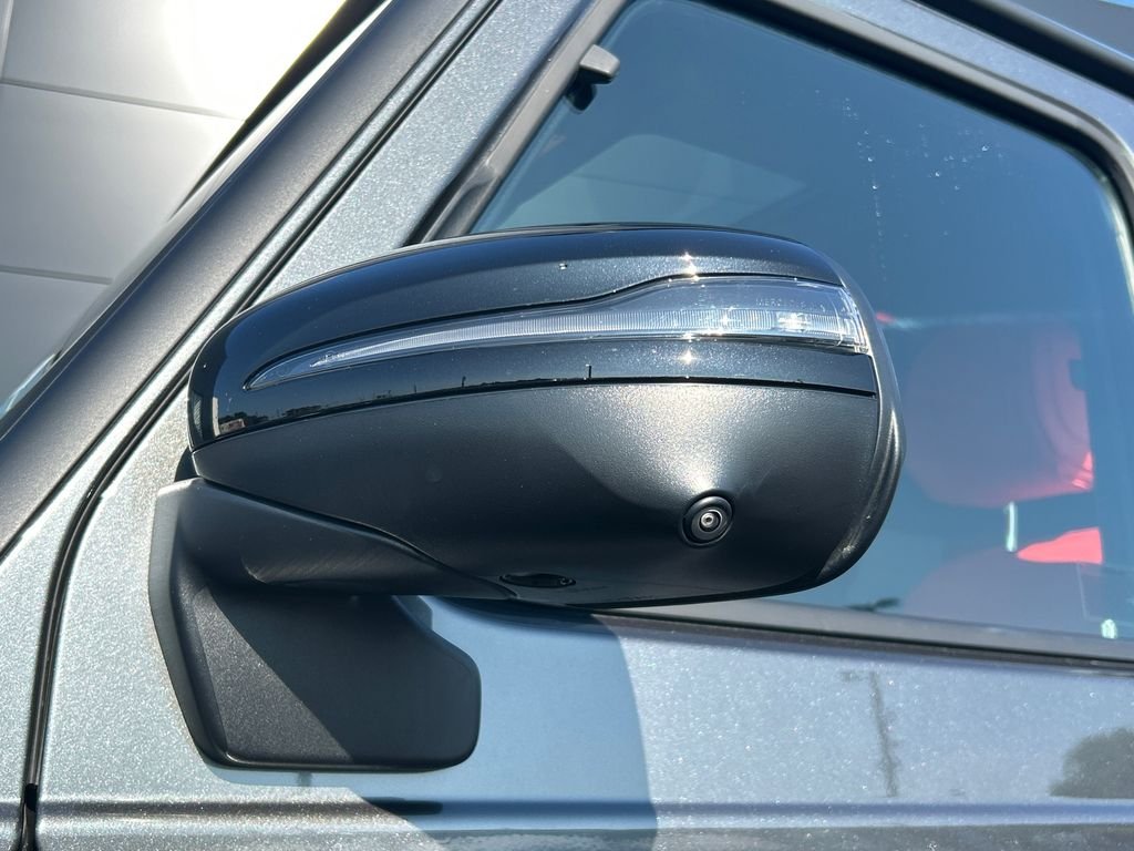 Certified Used 2025  Mercedes-Benz G 550 image 33