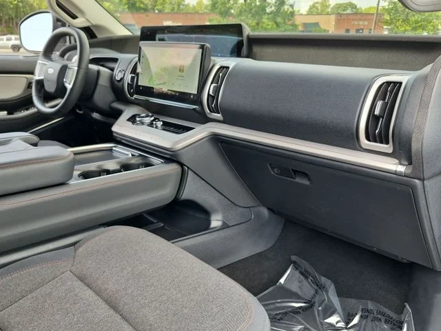 Used 2025 Silver Ford Active image 35