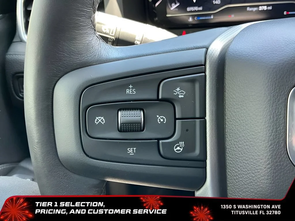 Used 2022 White Frost Tricoat GMC Denali image 36