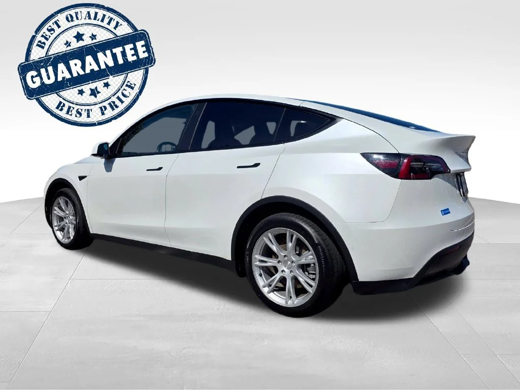 Used 2021  Tesla Long Range image 5