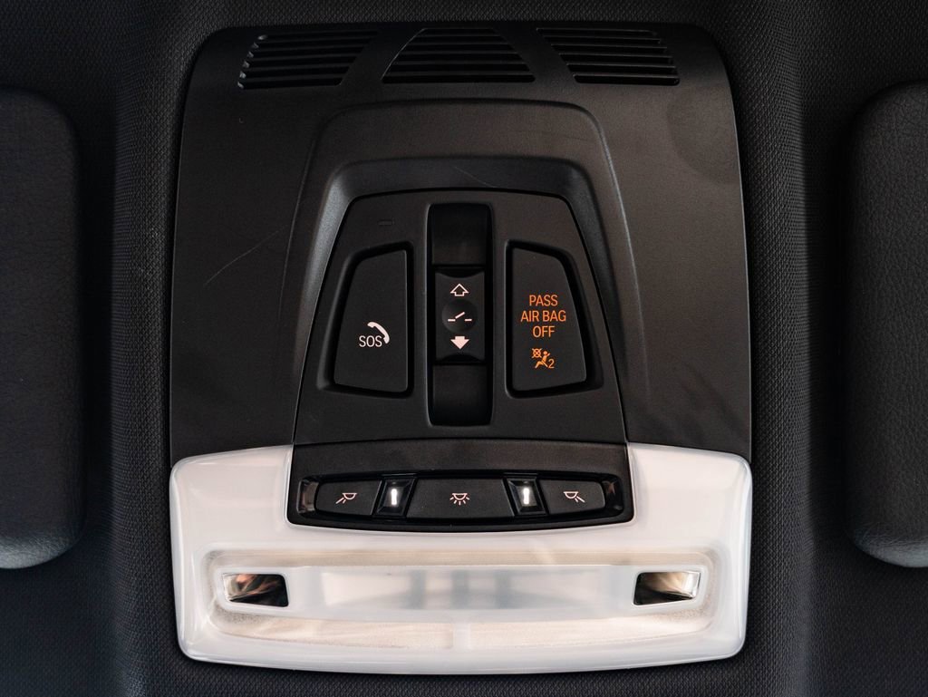 Used 2021 Glacier Silver Metallic BMW sDrive28i image 39