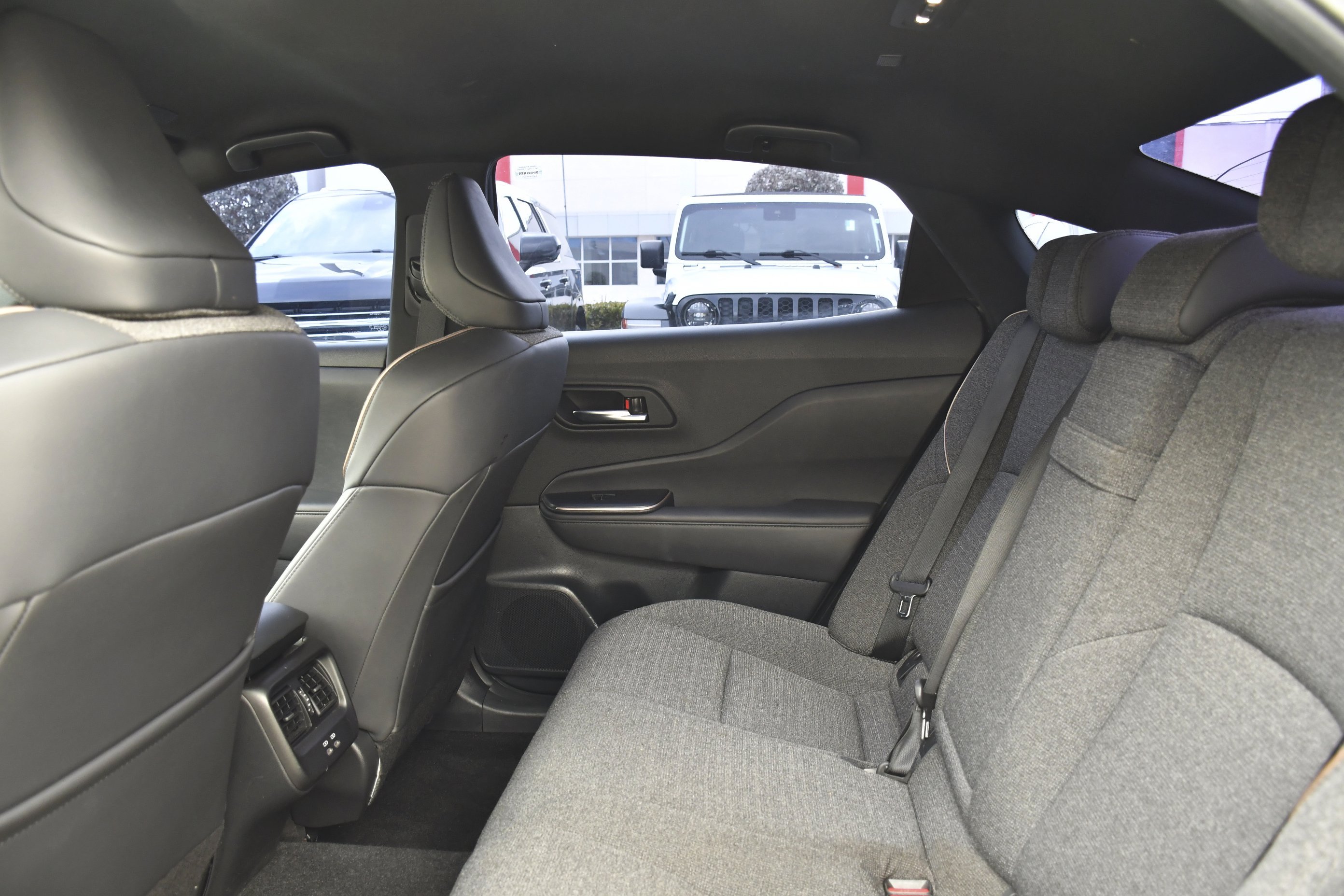 2023 Toyota Crown XLE - Photo 24