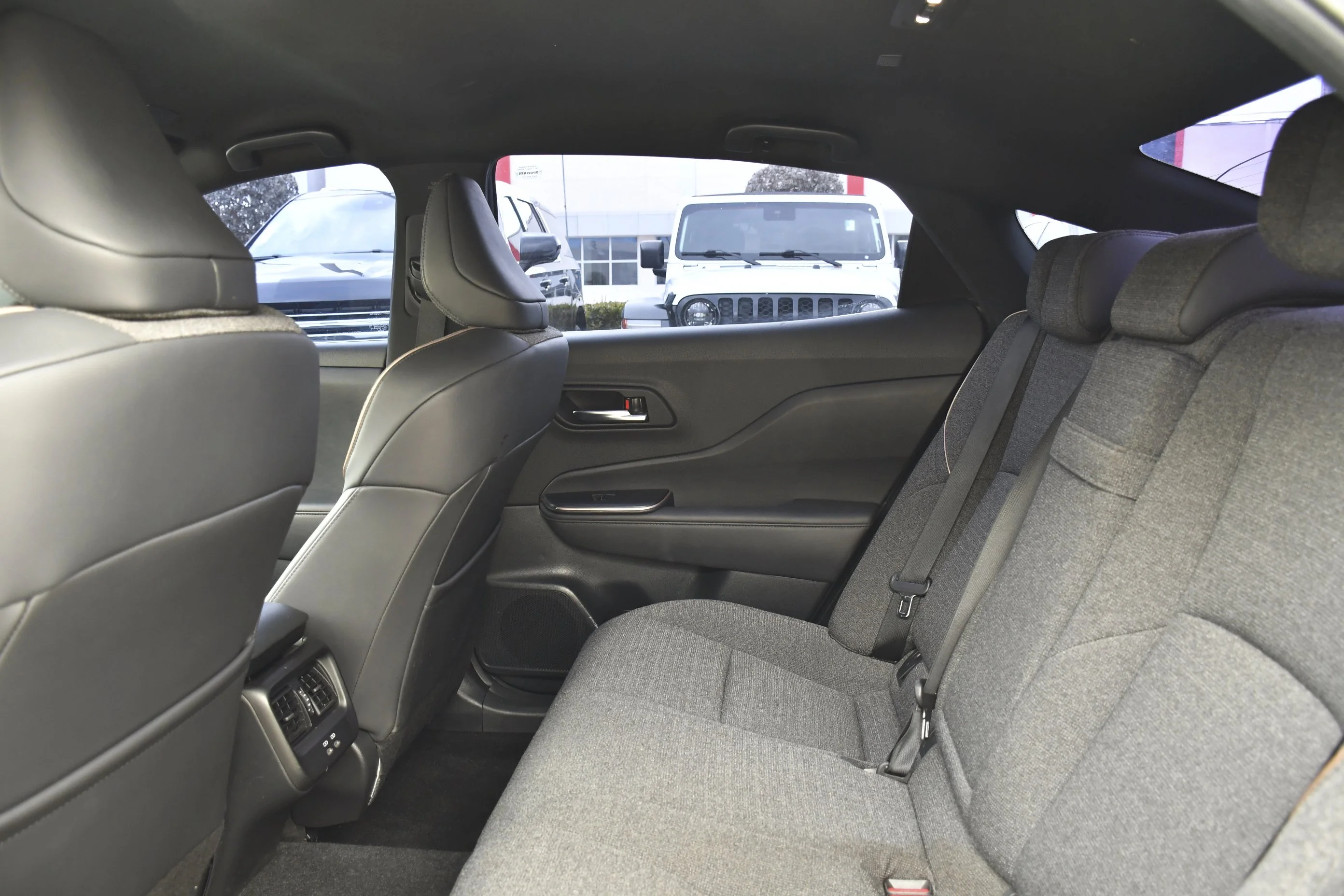 2023 Toyota Crown XLE - Photo 24