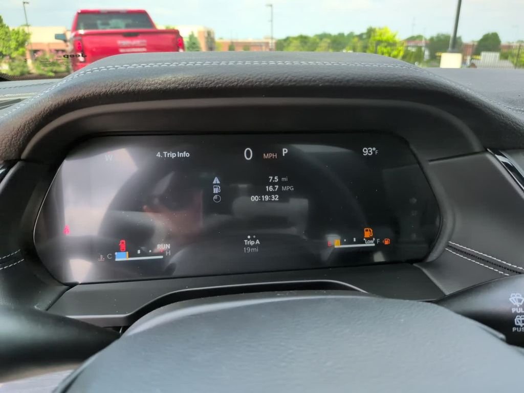 New 2026 Black Jeep Altitude image 21