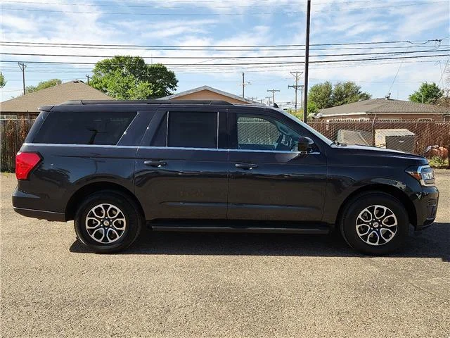Used 2024 Gray Ford XLT 4x2 image 3