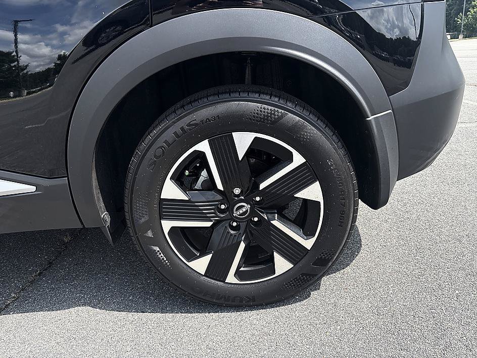 Certified Used 2025 Super Black Nissan SV image 3
