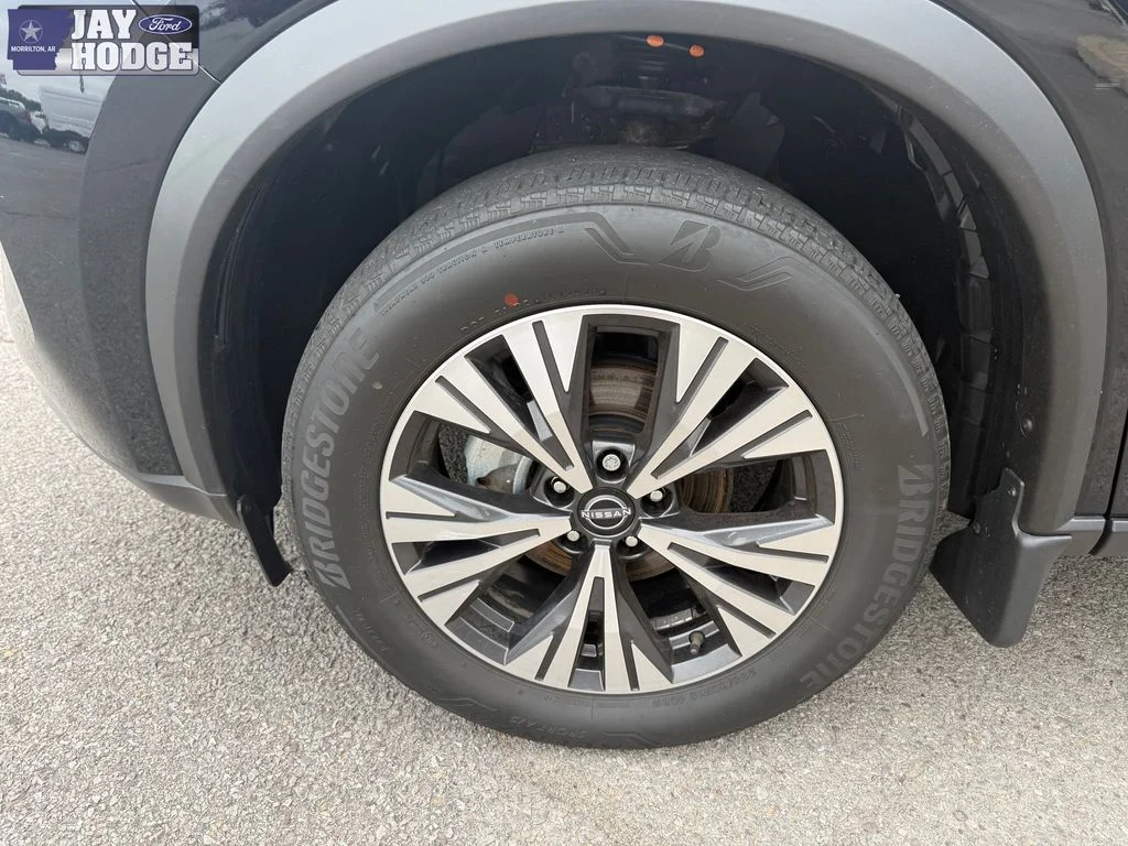 Used 2023 Black Nissan SV image 28