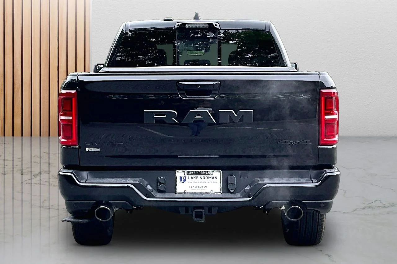 New 2026 Diamond Black Crystal Pearl-Coat Exterior Paint RAM Limited image 7