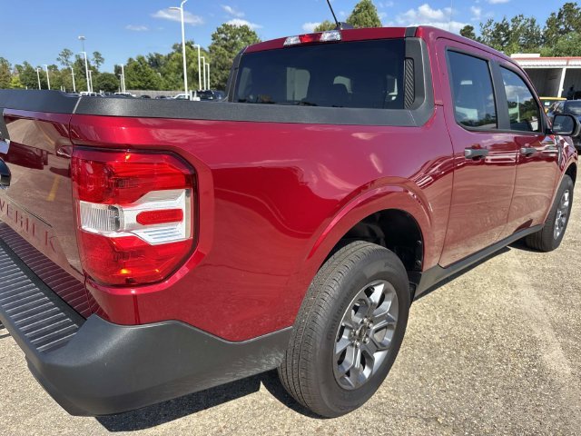 Used 2025 Red Ford XLT image 21