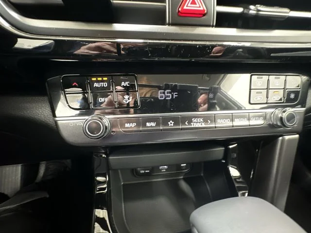 New 2026 Snow White Pearl Kia S image 17