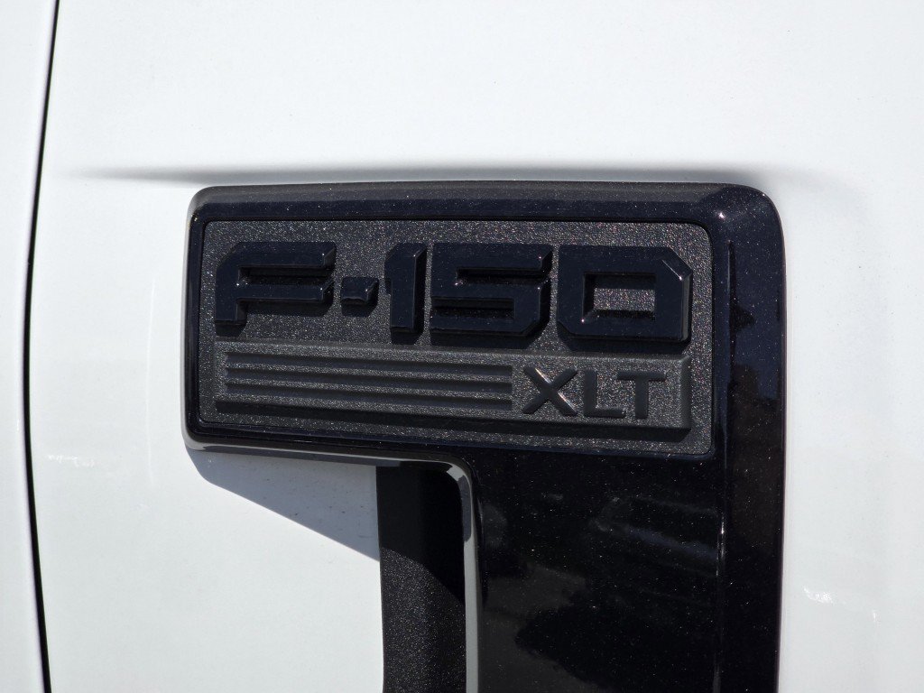 New 2026 Oxford White Ford XLT image 26