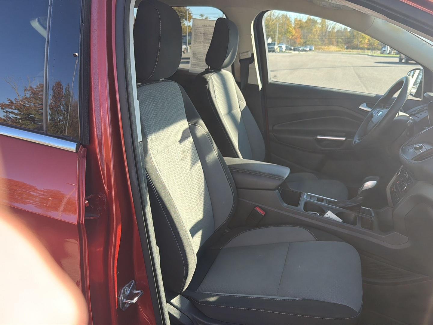 Used 2019 Sedona Orange Ford SE image 17