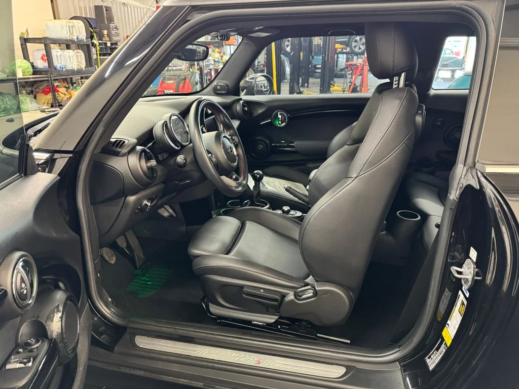 Used 2019 Black MINI Signature image 14