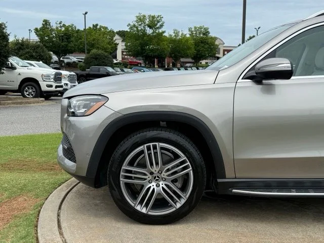 Used 2021  Mercedes-Benz GLS 450 image 12