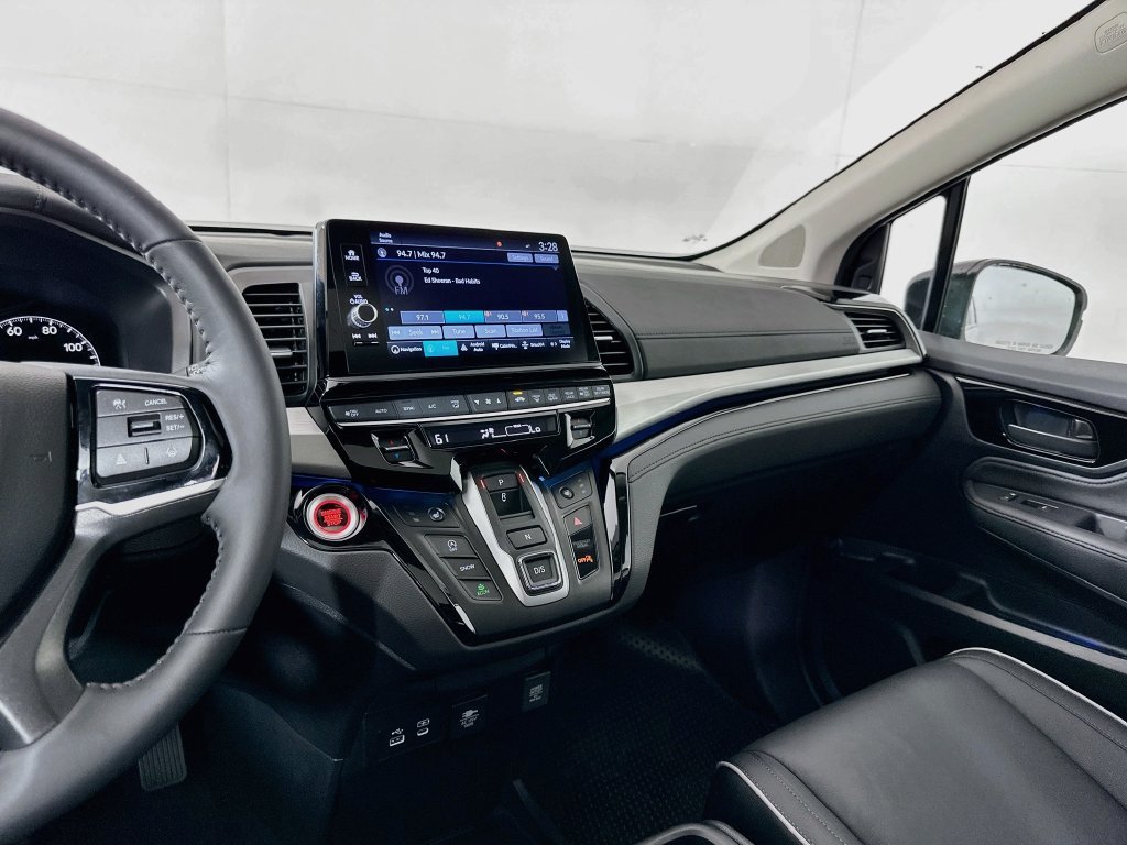 2026 Honda Odyssey Touring - Photo 23