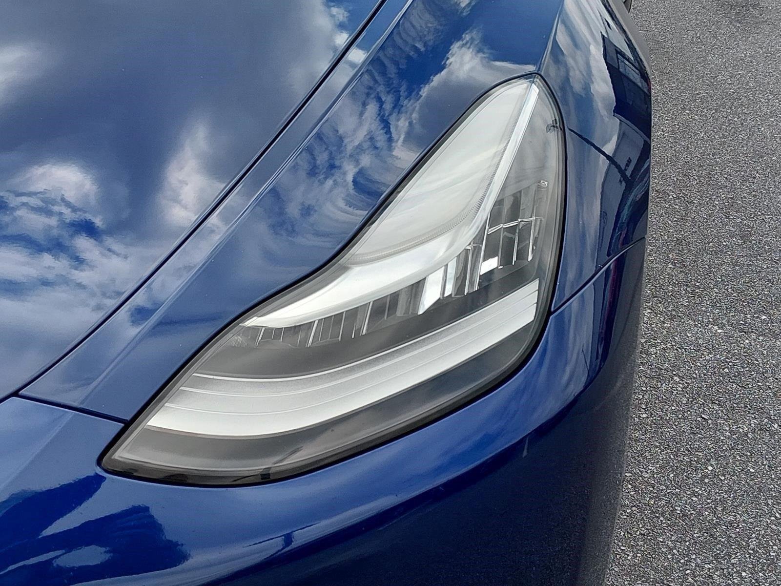 Used 2021  Tesla Long Range image 10