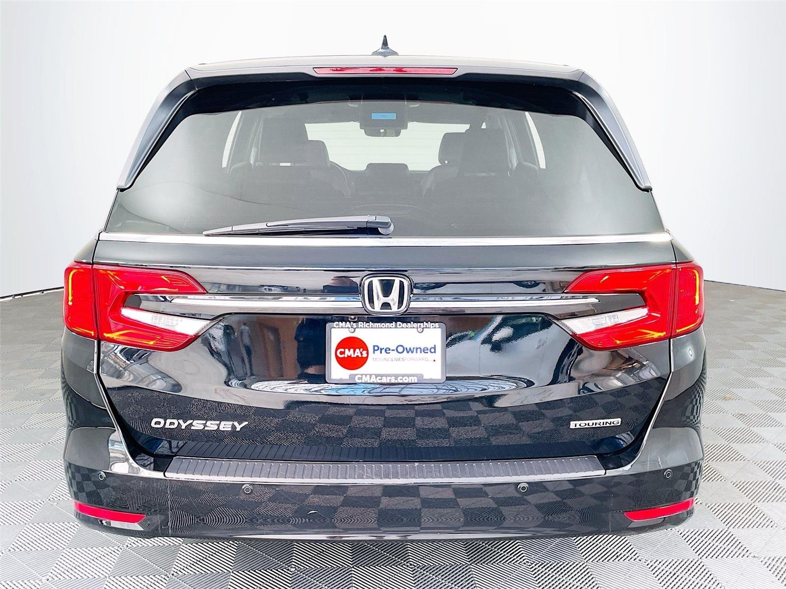 Certified Used 2024 Crystal Black Pearl Honda Touring image 9