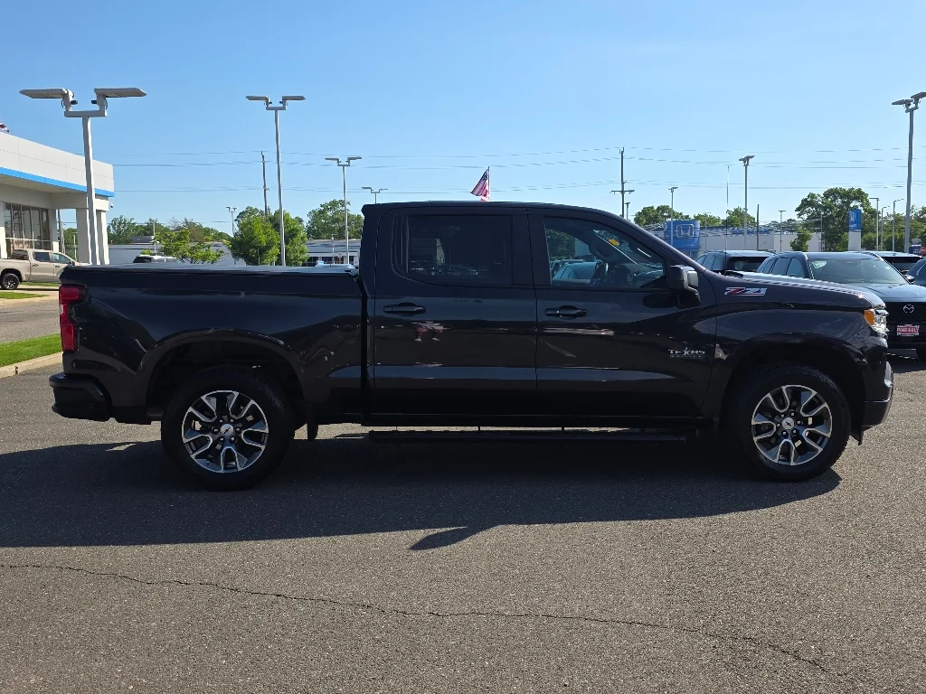 Used 2022 Dark Ash Metallic Chevrolet RST image 19