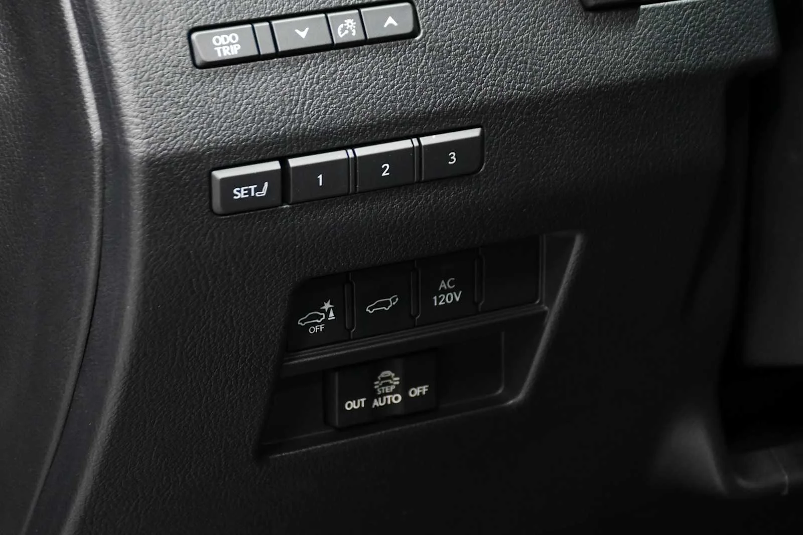 Certified Used 2026 CAVIAR Lexus Luxury+ image 14