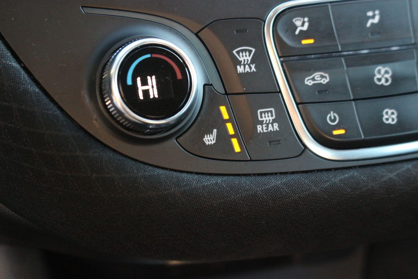 Used 2024 Summit White Chevrolet 1LT image 26
