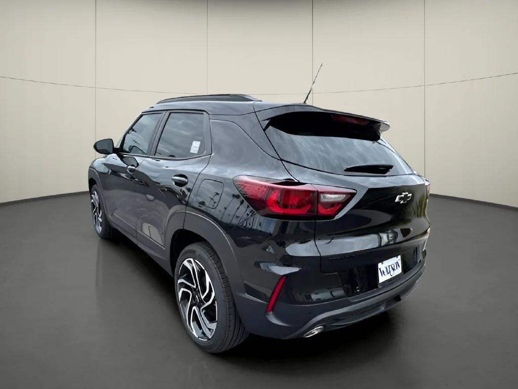 New 2026 Mosaic Black Metallic Chevrolet RS image 3