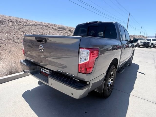 2021 Nissan Titan SV - Photo 8