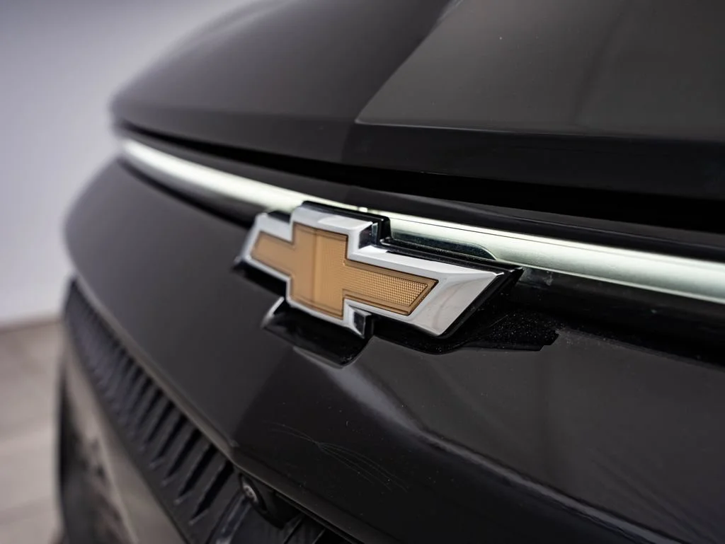 Used 2025 Black Chevrolet LT image 3