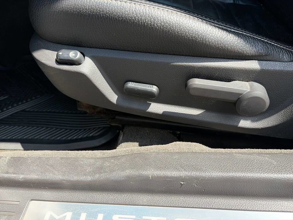 Used 2012  Ford V6 image 15