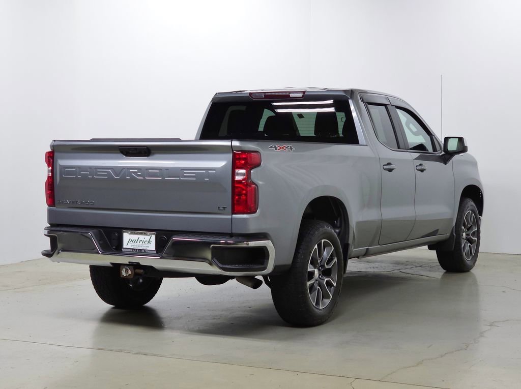 Used 2023 Sterling Gray Metallic Chevrolet LT (2FL) image 11