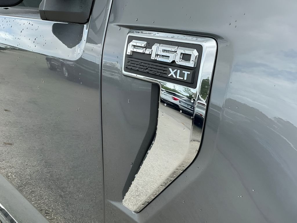Used 2025 Gray Ford XLT image 35