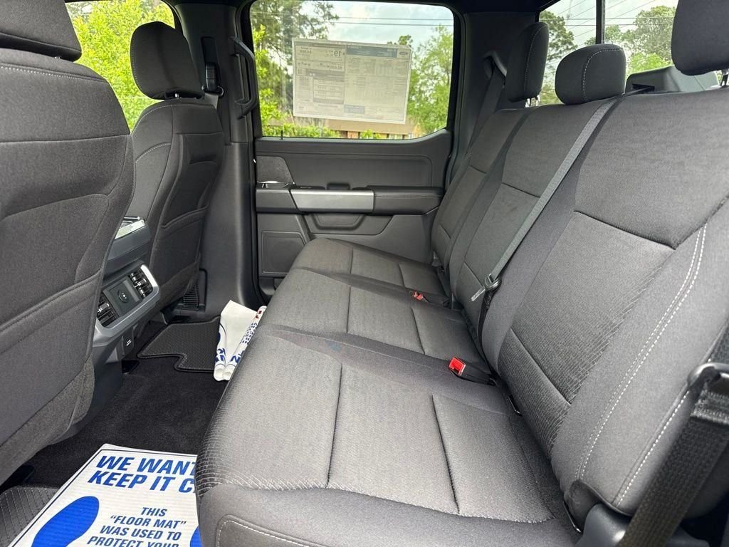 New 2026 Agate Black Metallic Ford XLT image 41