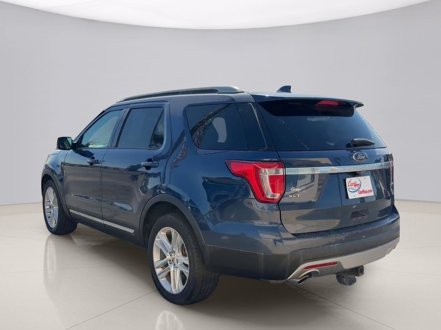 2017 Ford Explorer XLT - Photo 7