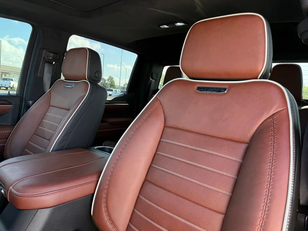 Used 2025 Black GMC Denali Ultimate image 10