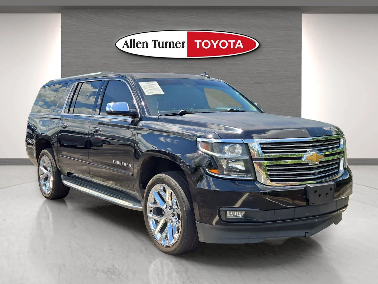 2016 Chevrolet Suburban 2WD 1500 LTZ's photo