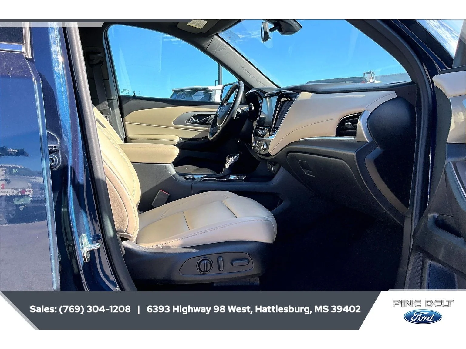 Used 2022 Northsky Blue Metallic Chevrolet LT Leather image 5