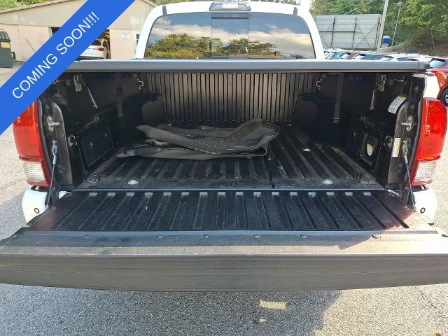 Used 2017 White Toyota TRD Off-Road image 33