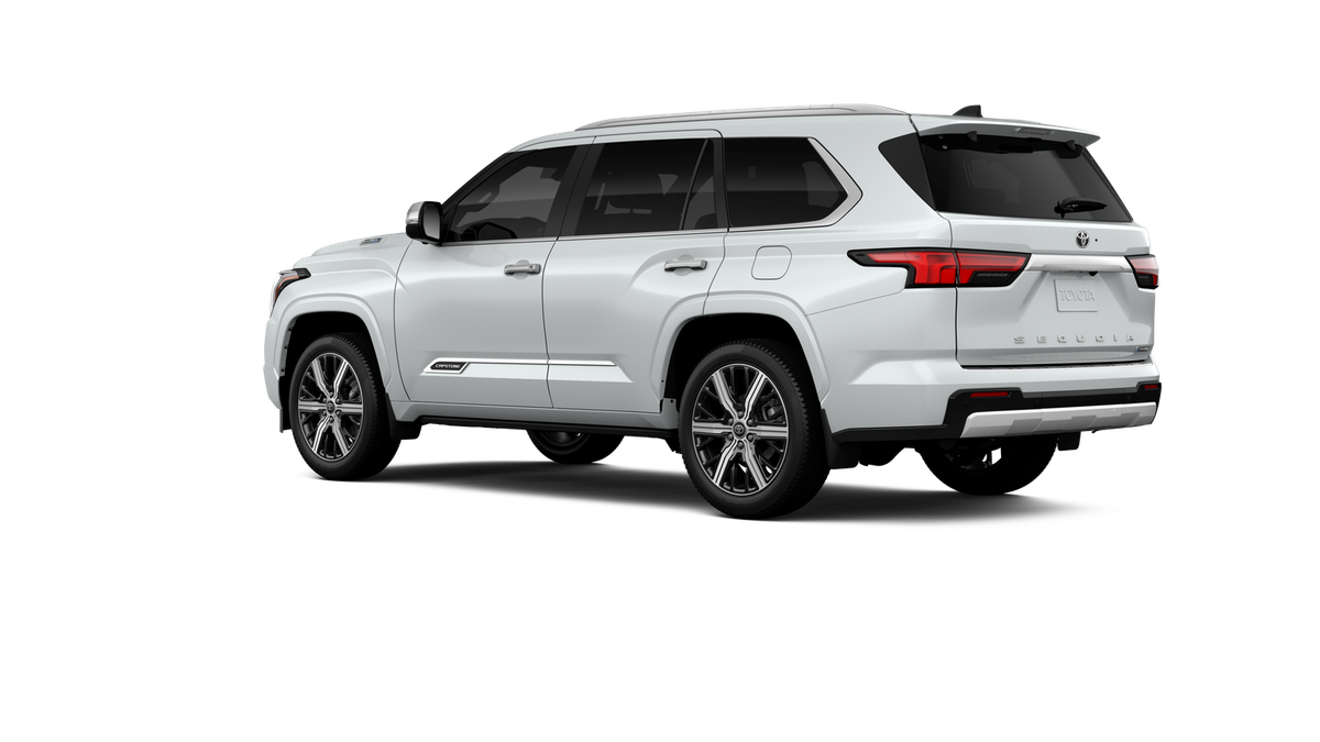 New 2026 Wind Chill Pearl Toyota Capstone image 37