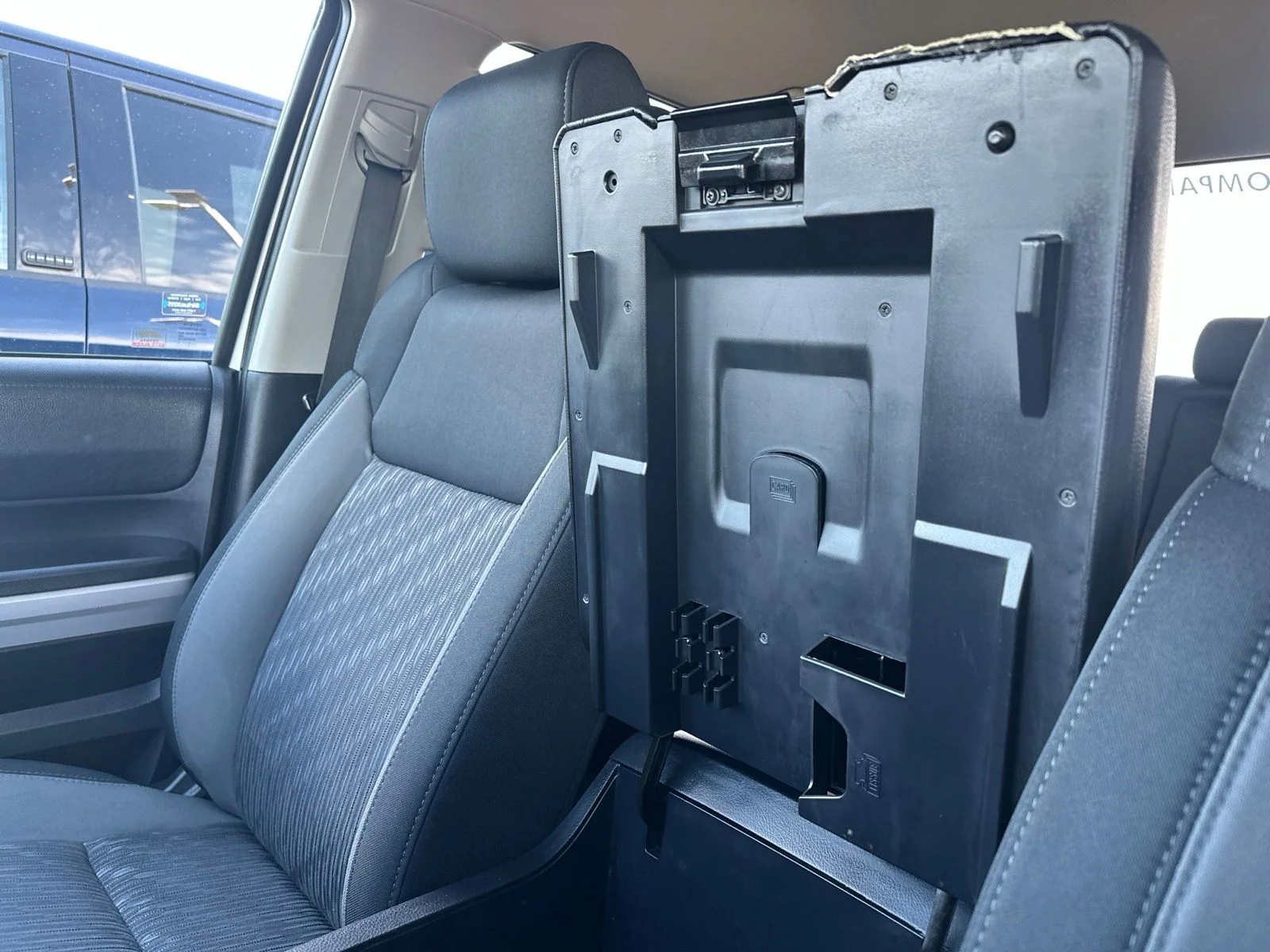 Used 2020 White Toyota SR5 image 66