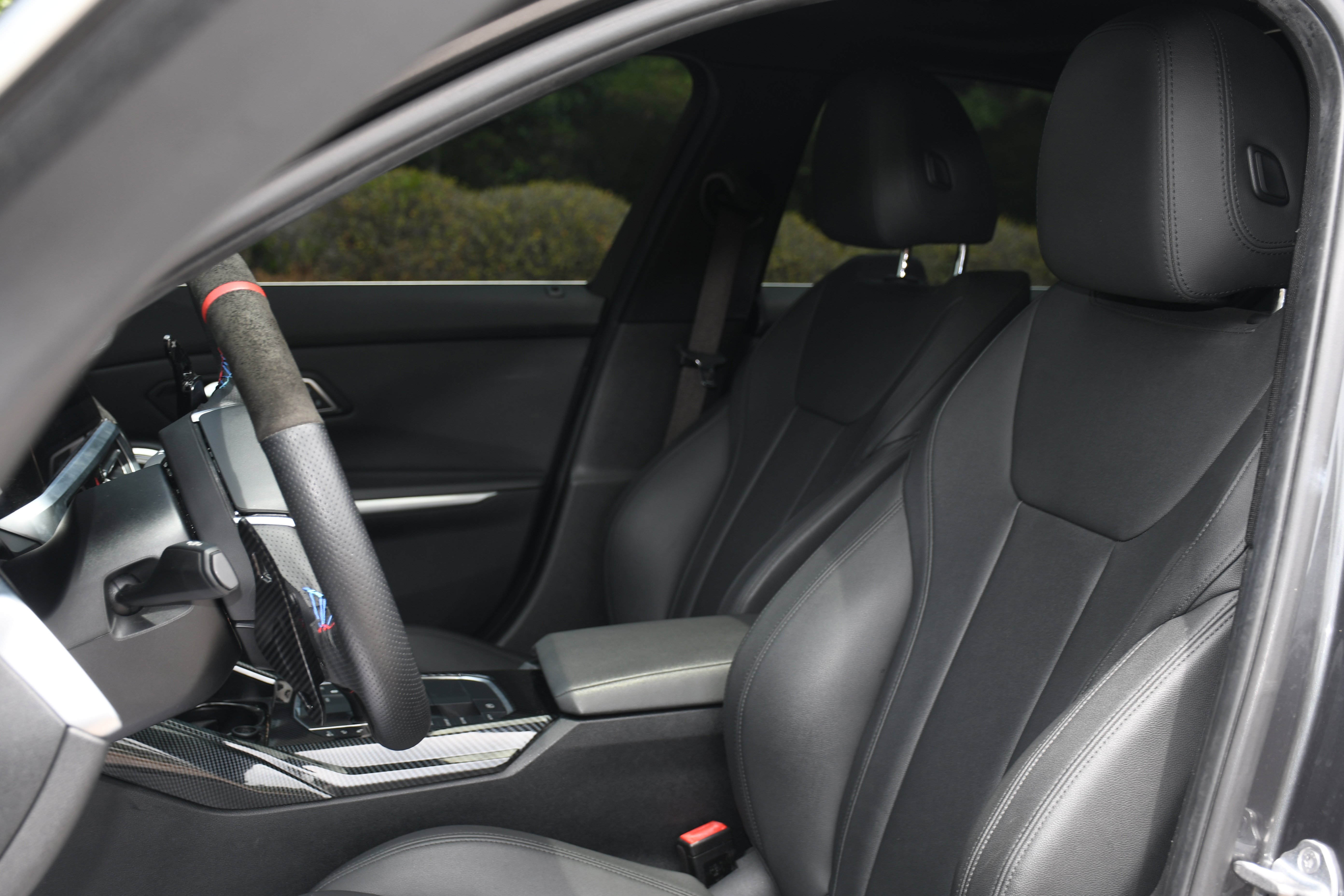 Used 2019 Gray BMW 330i image 13
