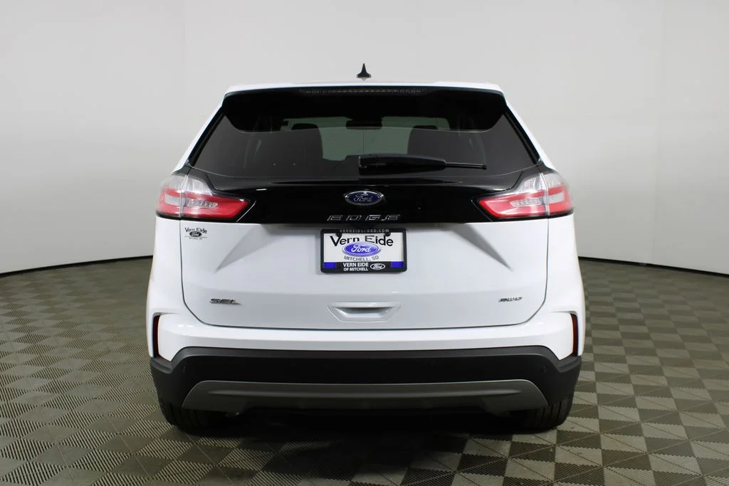 Used 2024 White Ford SEL image 6