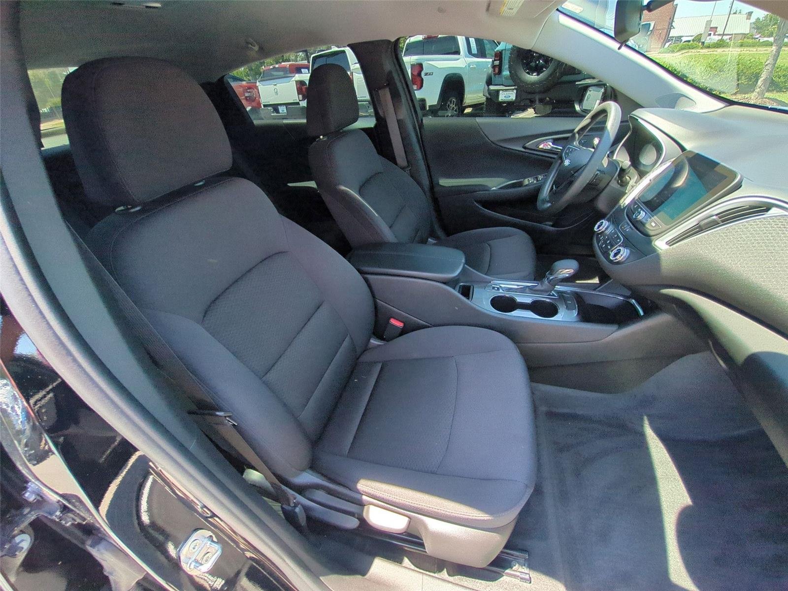 Used 2022 Mosaic Black Metallic Chevrolet LT image 37